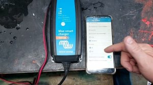 Victron 12 \ 7 А,  настройка МЕНЮ,  разгон Напряжения на  крупном АКБ  ТЮМЕНЬ  БАТАРЕЯ  СТ 190 Ач.