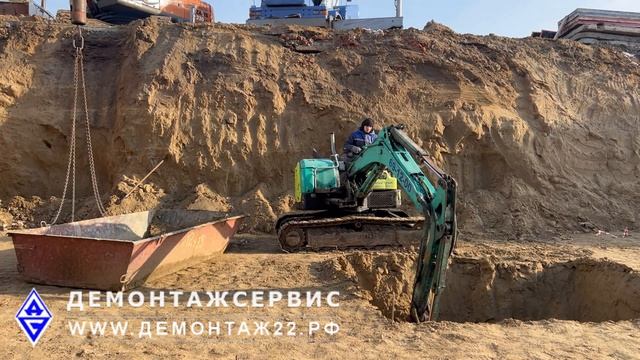 Дорабатываем котлован многоэтажного жилого дома. смотреть онлайн