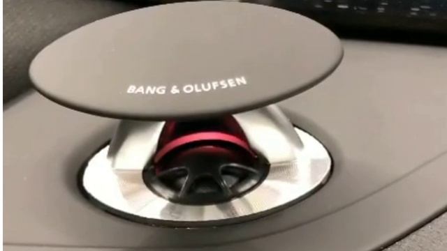 Выездные динамики Bang and Olufsen с подсветкой AUDI A4 A5 A6 A7 A8 Q8 Q7 vag-upgrade.ru смотреть онлайн