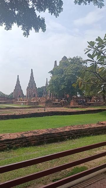 Не церковь и не дворец. А и то, и другое. смотреть онлайн