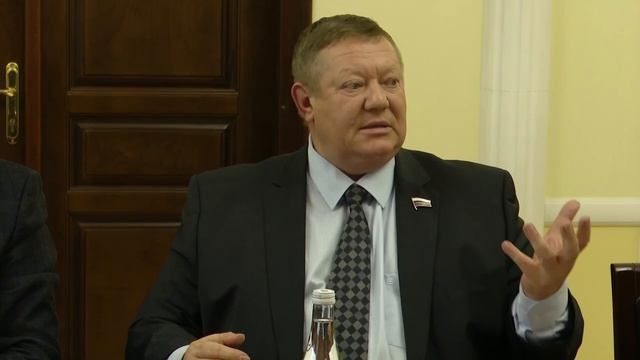 Николай Панков обсудил с попечительским советом СГМУ решение проблемы дефицита врачей смотреть онлайн