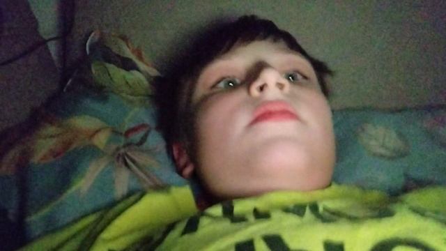 24 часа в в хоррор комнате.Выживаем челендж 😭😭😭😭😭😭😭😭 С моим братом Даней 1 ( часть) смотреть онлайн