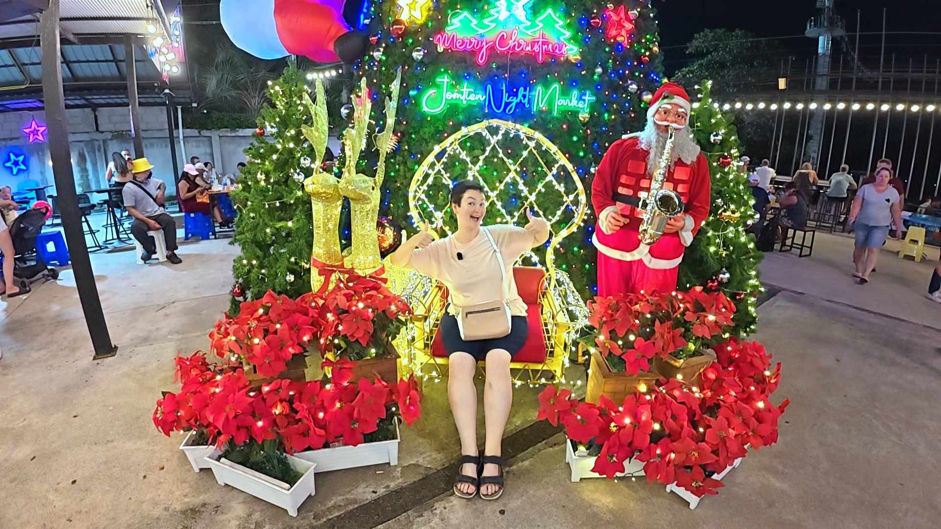 Закупаемся на Джомтьен Найт маркет! ОГУРЦЫ на оливье и ПОДАРОК Ивану! Невоспитанные ТУРИСТЫ! Паттайя смотреть онлайн