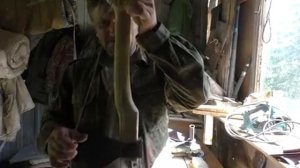 Андрей Переберин: Топорик с топорищем из сувеля.mp4