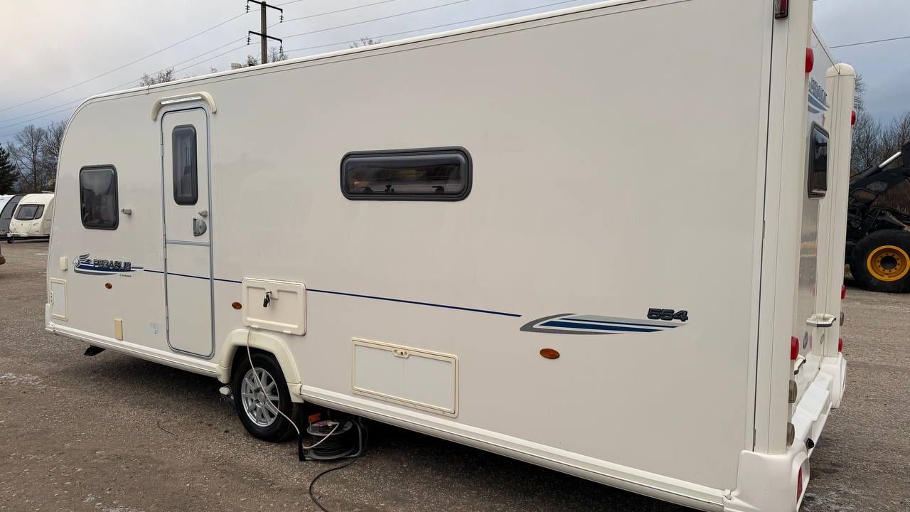 Стильный алюминиевый-караван,дом на колёсах,трейлер Bailey Pegasus на 4 места с королевской кроватью