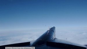 Российские Ту-95МС выполнили плановый полет над нейтральными водами Баренцева и Норвежского морей.