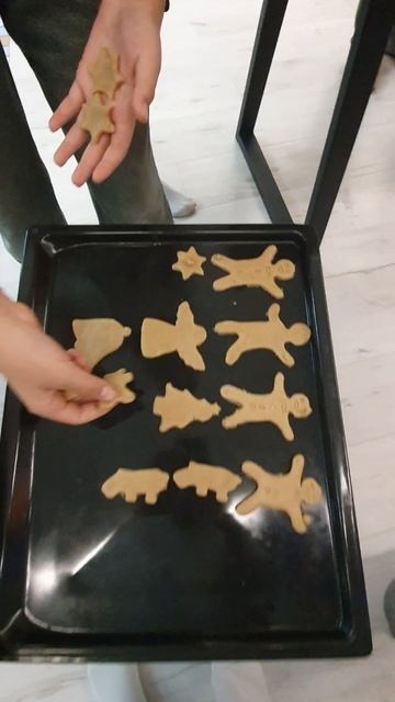 Вы слышите этот запах? Готовим с детьми  ароматное 
имбирное печенье
 с характерным пряным вкусом.