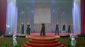 Хореографический коллектив " Звёздные дети " - танец " Щелкунчик "