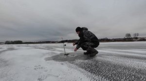 первый лёд 2025-26 на реке Руза