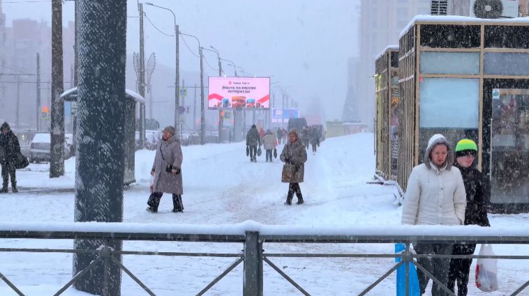 Снег на Проспекте Просвещения / Гражданский проспект смотреть онлайн