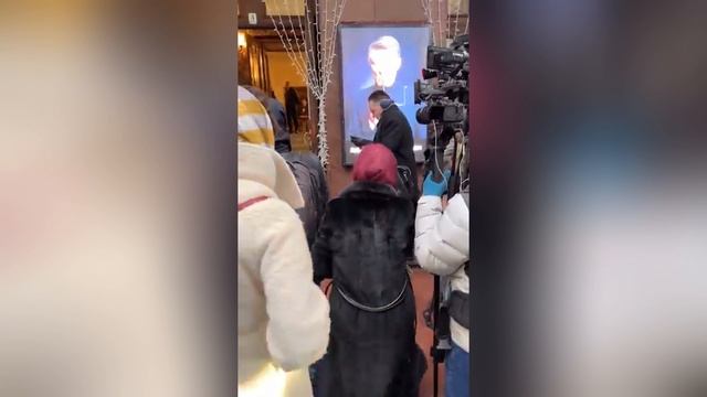 ВЕРА АЛЕНТОВА УМЕРЛА НА ПОХОРОНАХ АНАТОЛИЯ ЛОБОЦКОГО … ЗАКРЫТАЯ ДЛЯ СМИ ЦЕРЕМОНИЯ 25.12.2025 смотреть онлайн