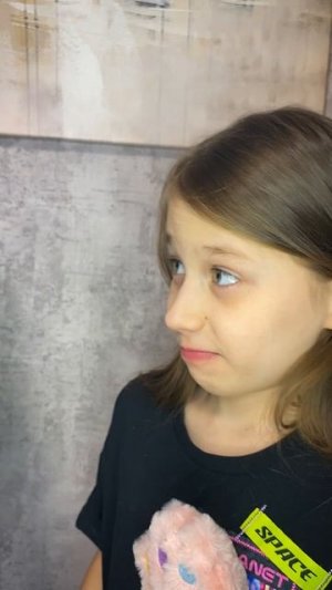 Пишите, у кого сюрприз адвент-календаря лучше?😎