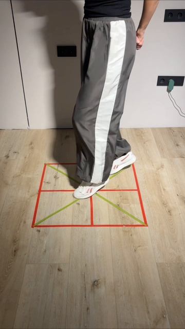 Шаффл обучалка#шаффл #танцы #обучениетанцам