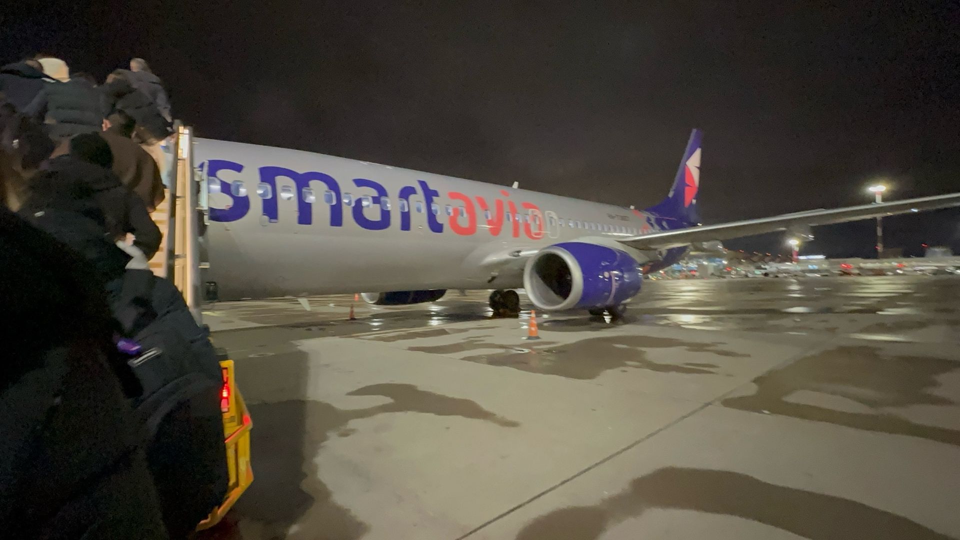 Аэропорт Пулково LED - аэропорт Кольцово SVX (из окна самолёта Boeing 737) смотреть онлайн