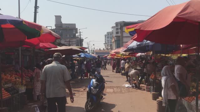 РЫНОК ГОА, ИНДИЯ, МАПУСА! Обязательно к посещению!) смотреть онлайн