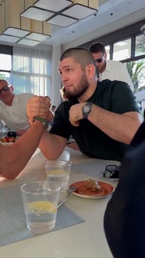 💥Хабиб зарубился с Златаном Ибрагимовичем