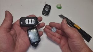 Ключ-карта разряжена. Как заменить батарейку и на какую.