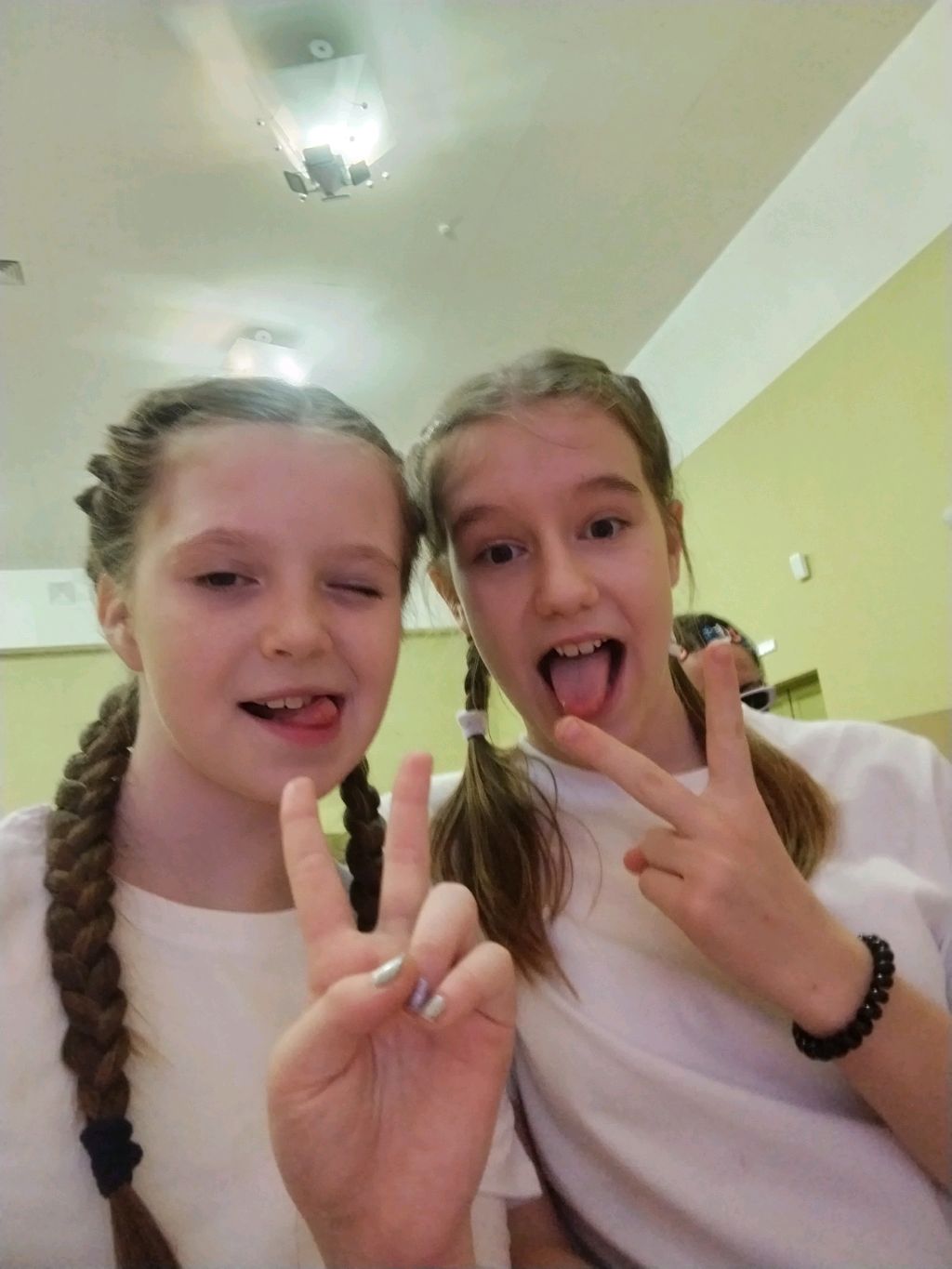 разговариваем с вами смотреть онлайн