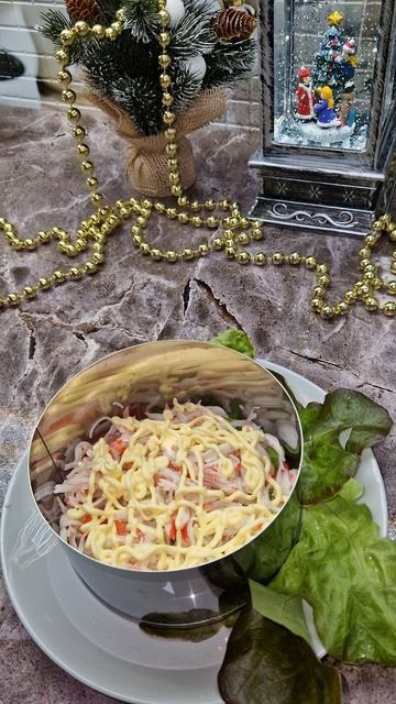 это лучший салат, кто не согласен?#морепродукты #закускинапраздник #закускинановыйгод #новыйгод2026 смотреть онлайн