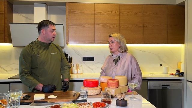 Дипломированный сыровар Алексей, про сыры. Мы не знаем смотреть онлайн