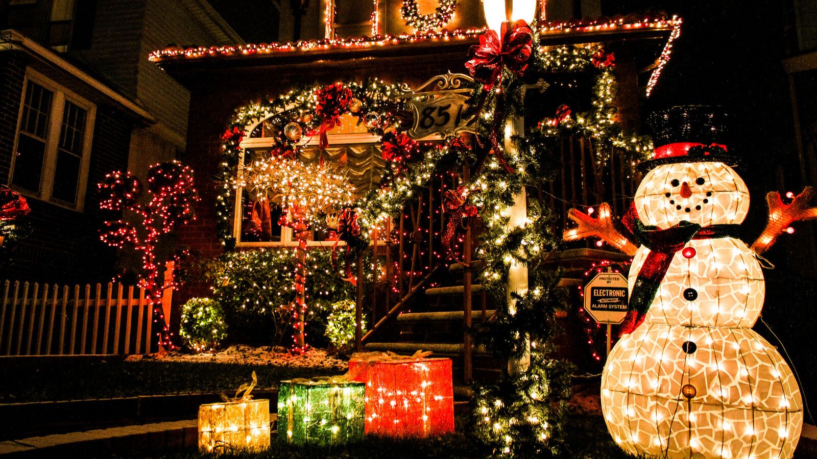 Штрихи Америки или украсим дачу. Декабрь 2025г.