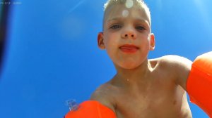 Юный блогер