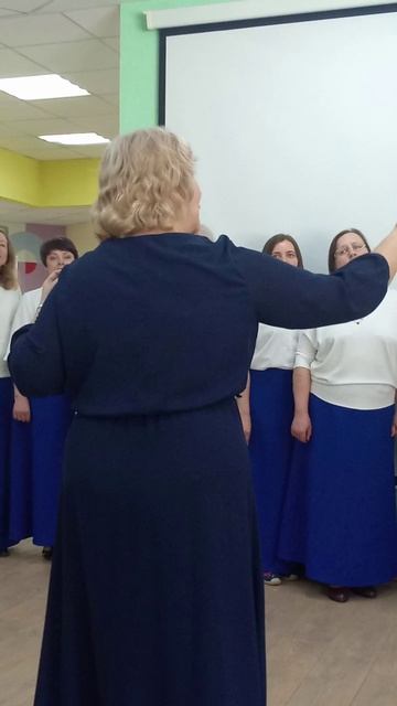 А вы умеете петь так, как хор "Квинта"? Удивитесь, но им подвластны голоса птиц! смотреть онлайн