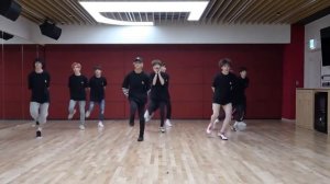 Stray kids «Awkward silence» dance practice