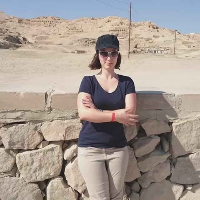 cute girl kissing смотреть онлайн