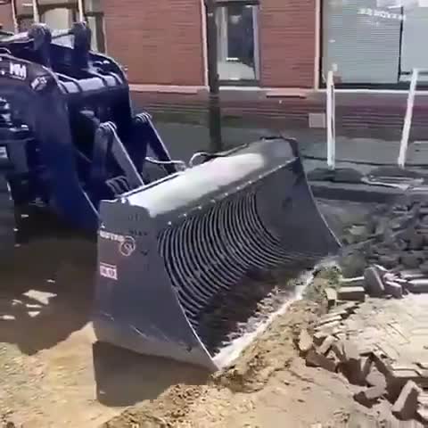 В ручную это заняло бы целый день. смотреть онлайн