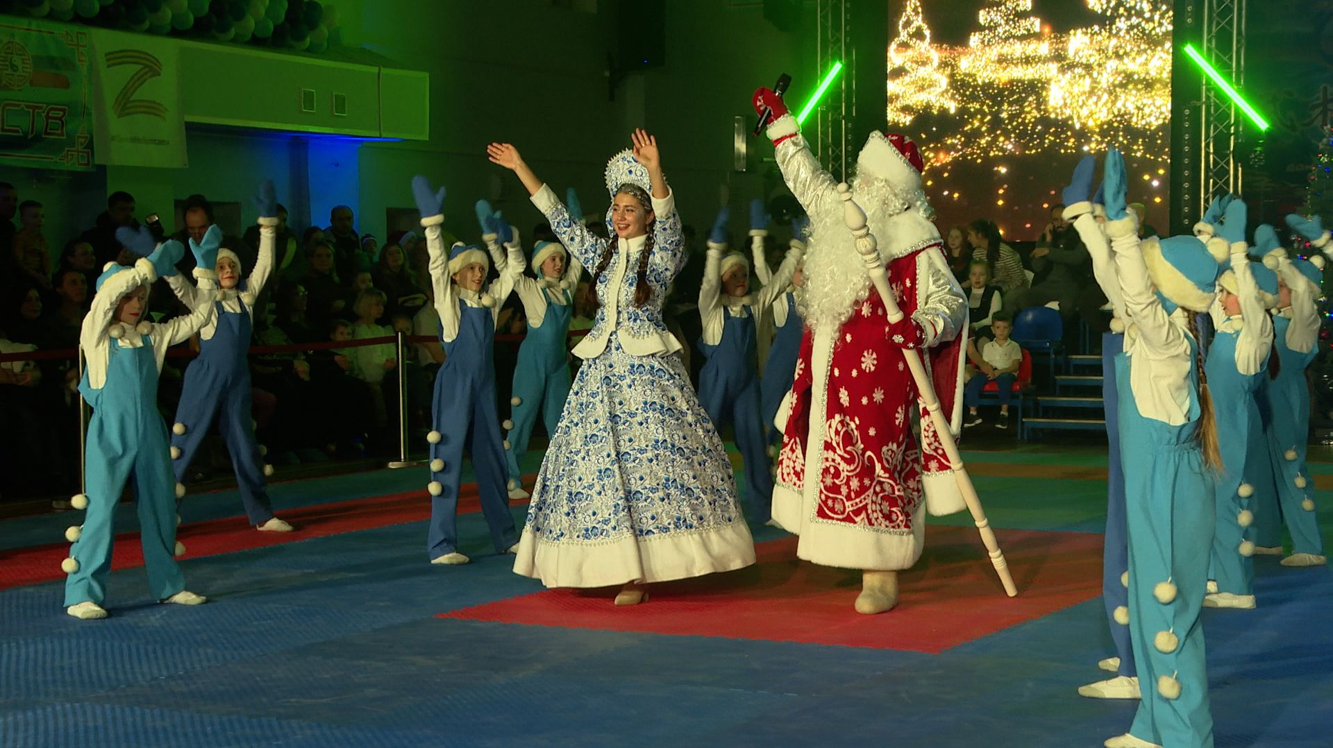 Большая ёлка в ЦБИ смотреть онлайн