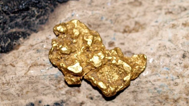 Добываю самородное Золото на старинном прииске! смотреть онлайн