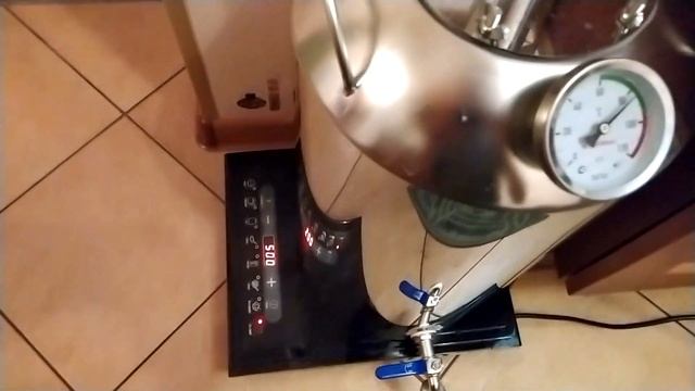 Вторая перегонка зерновой браги на аппарате Германия смотреть онлайн