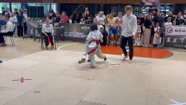 Кондратов Артем (сіро)м.Кропивницький VS Зозуля Іван (а? смотреть онлайн