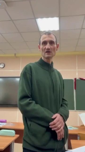 😡 Московский школьник оскорблял учителя и записывал это на видео смотреть онлайн