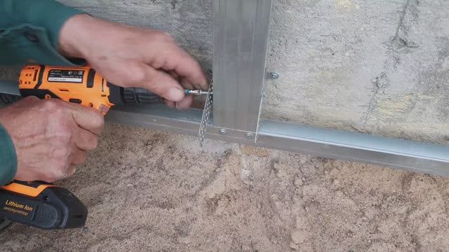 Отделка фундамента каркасного дома фасадными панелями - монтаж каркаса и облицовка цоколя фундамента смотреть онлайн