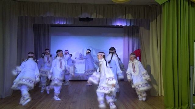 Детский танцевальный коллектив "Родничок" т."Якутяночки" смотреть онлайн