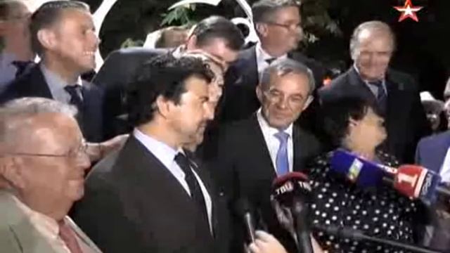 Французский депутат рассказал, зачем купил в Крыму фу? смотреть онлайн