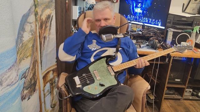 Советская гитара Тоника - как баян, но бас (Баянная фаб? смотреть онлайн