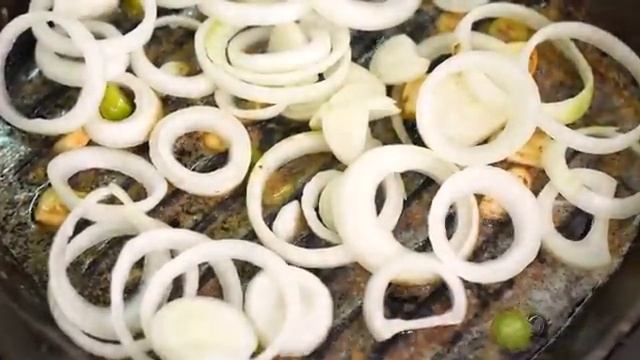 МЯСО целым куском в духовке – Очень СОЧНО и ВКУСНО! смотреть онлайн