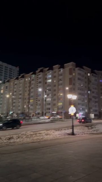 В лучах предновогодних огней город становится краше? А ваш город какой? смотреть онлайн