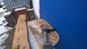 Чем заняться зимой? Мутим бизнес в гараже.