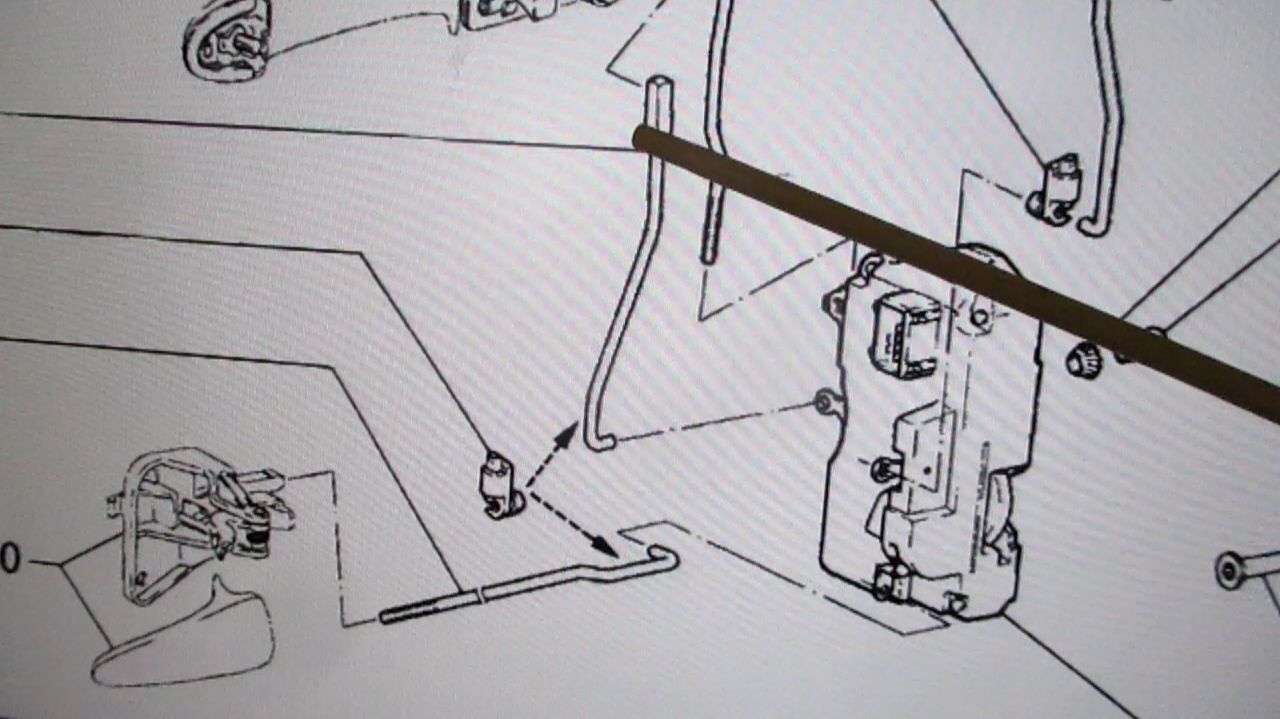 Калина, центральный замок защелкивается при хлопке дверью смотреть онлайн