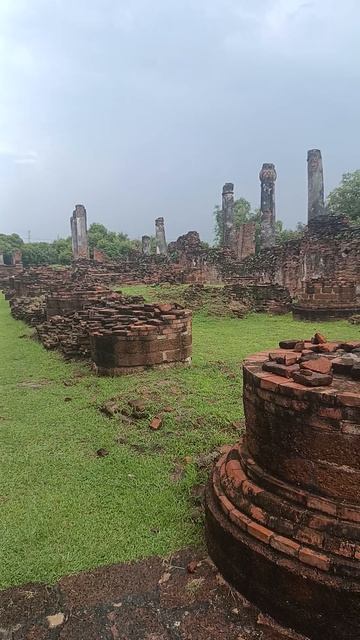 Капля. Кирпич. Век. смотреть онлайн