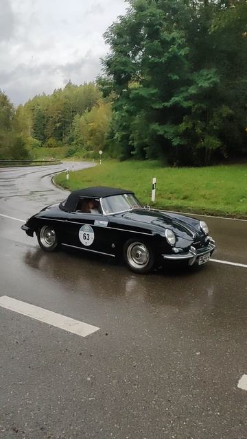 Старичёк , а как едет смотреть онлайн