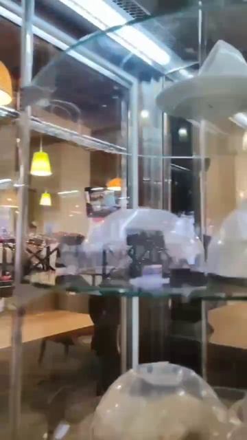 Всем здрасьте 👍 мы сегодня с детьми в город ездили, за покупками. Заодно покушали вкусно в Умке 👍 смотреть онлайн