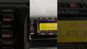 144 МГц разница вертикальной и горизонтальной поляризации.