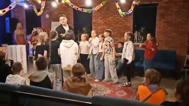 Новогодний детский праздник.mp4 смотреть онлайн