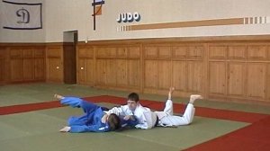 Подготовка к передней подножке на пятке