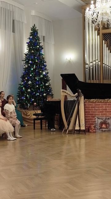 Майкапар "Маленький командир" смотреть онлайн